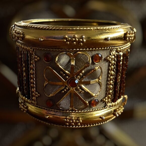 Vintage Large Cuff Gold Tone Floral Mesh Bracelet - Picture 3 of 10